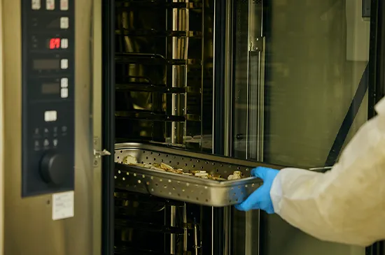 やまと果らり自社工場の様子